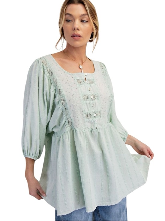 easel Tops - 157:  EASEL NWT TOP MINT (H18)